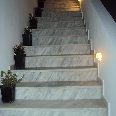 Aparthotel Bella Sant Perissa (Santorini)