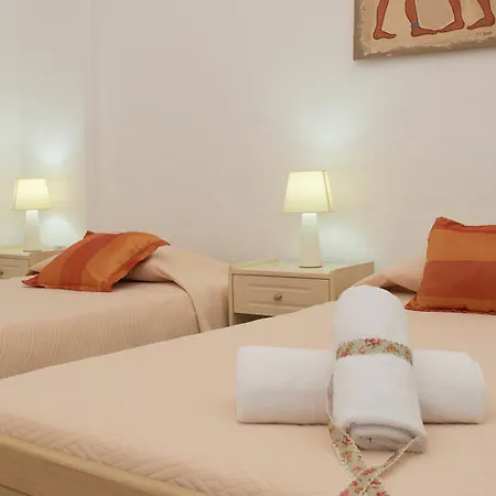 Aparthotel Bella Sant Perissa (Santorini)