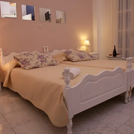Bella Sant Hotel apartamentowy Perissa (Santorini)